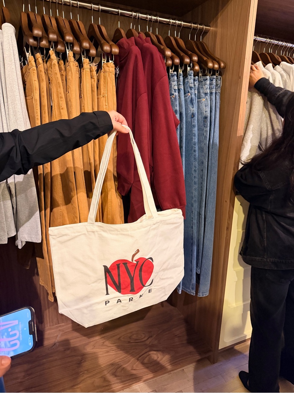 Parke Canvas NYC popular Tote Bag in Cream with Red Logo zipper